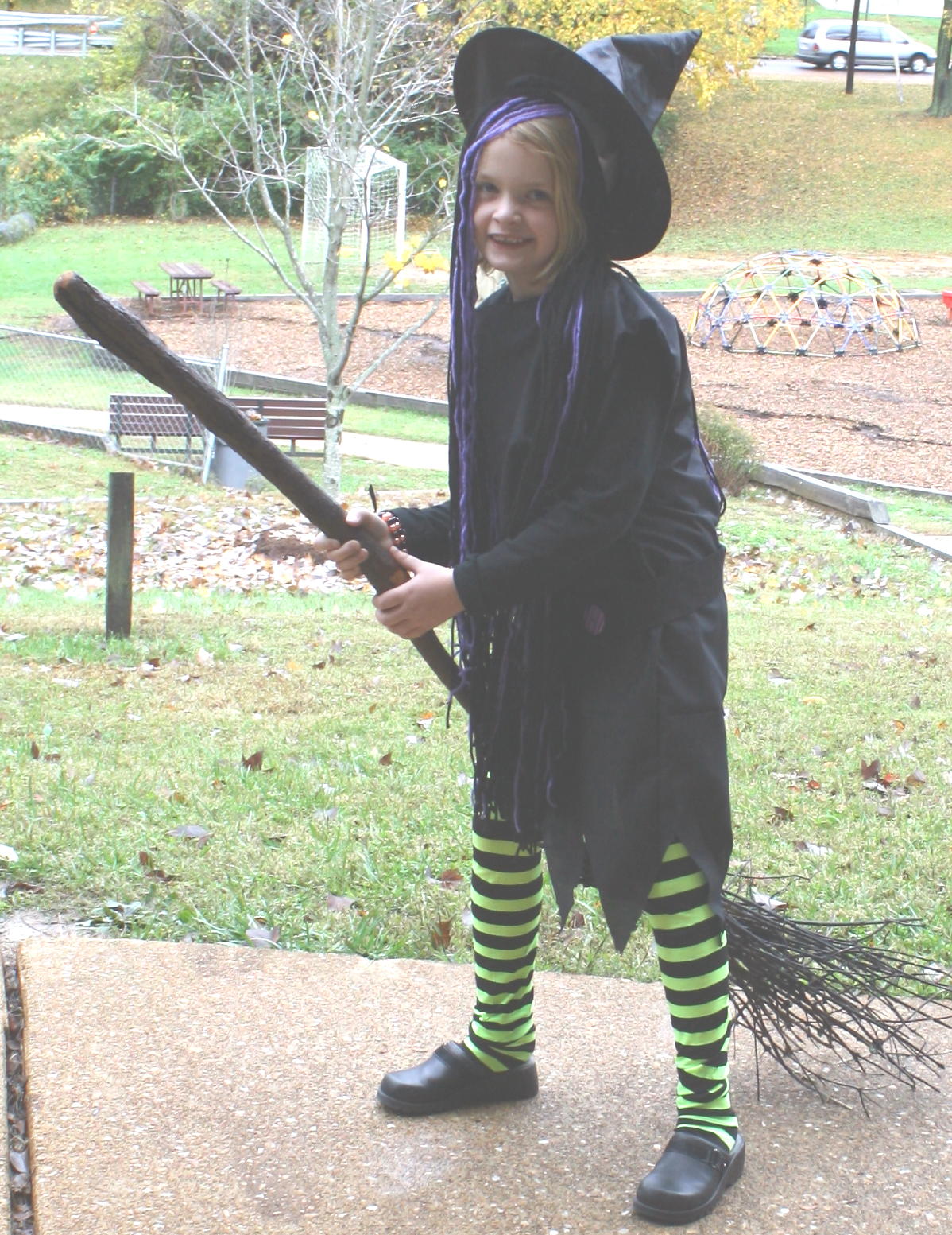2009_10_30 Witch Jane on her broom.jpg